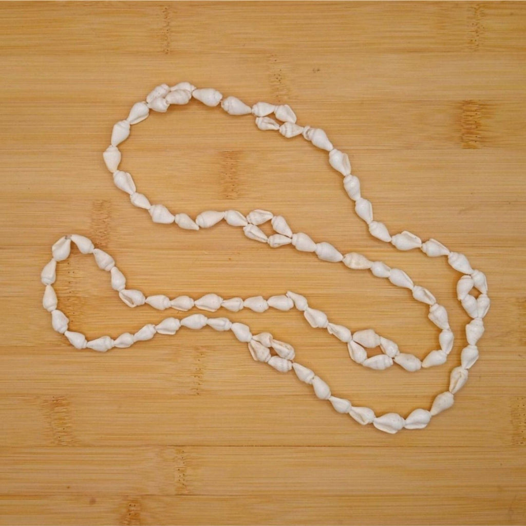 Vintage Islander Tribal Beachy White Shell Lei 36" Necklace