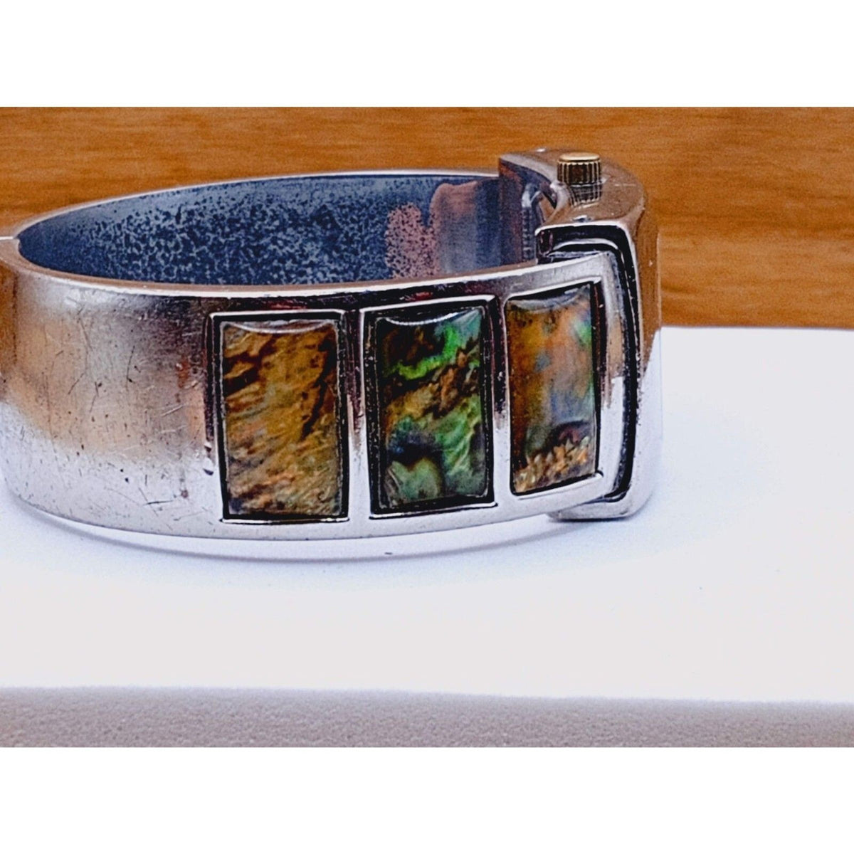 1980s Accutime K977 Vivani Abalone Inset Vintage Cuff Bracelet Watch