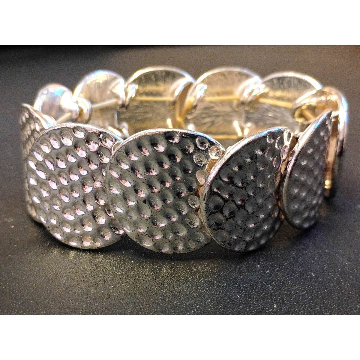 Vintage Hammered Silver-Tone Circle Link Textured Disc Stretch Bracelet