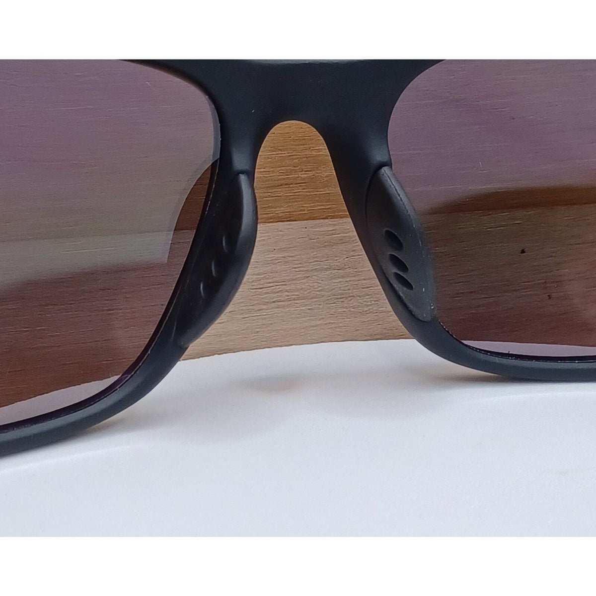 Foster Grant Mens Way-Shaped Sport Black Rainbow Mirror Lenses Sunglasses