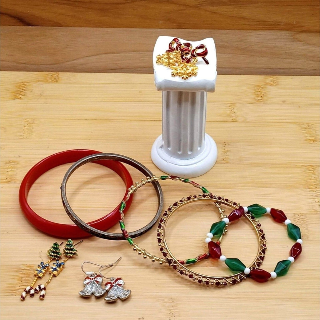 Christmas Themed Jewelry Bundle 5 Bracelets 3 Pairs Earrings