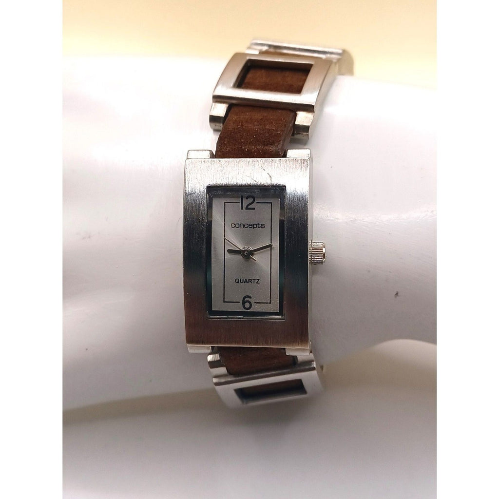 Concepts Women's Fashion Silver Tone and Brown Strap Band Watch NEW BATTERY