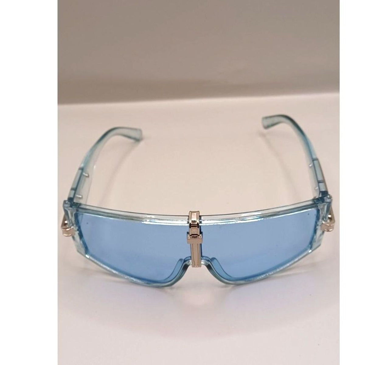 4 Pairs of Fashion Colors Modern Style Futuristic Sunglasses