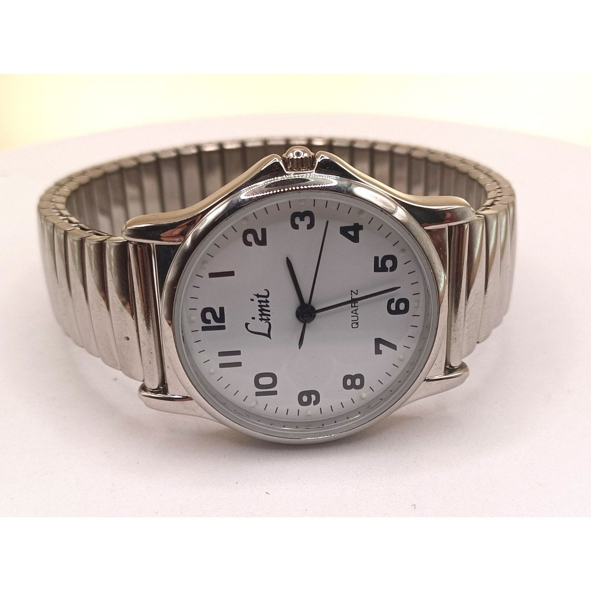 Limit Gents Stainless Expanding Stainless Steel Band and Case Watch NEW BATTERY
