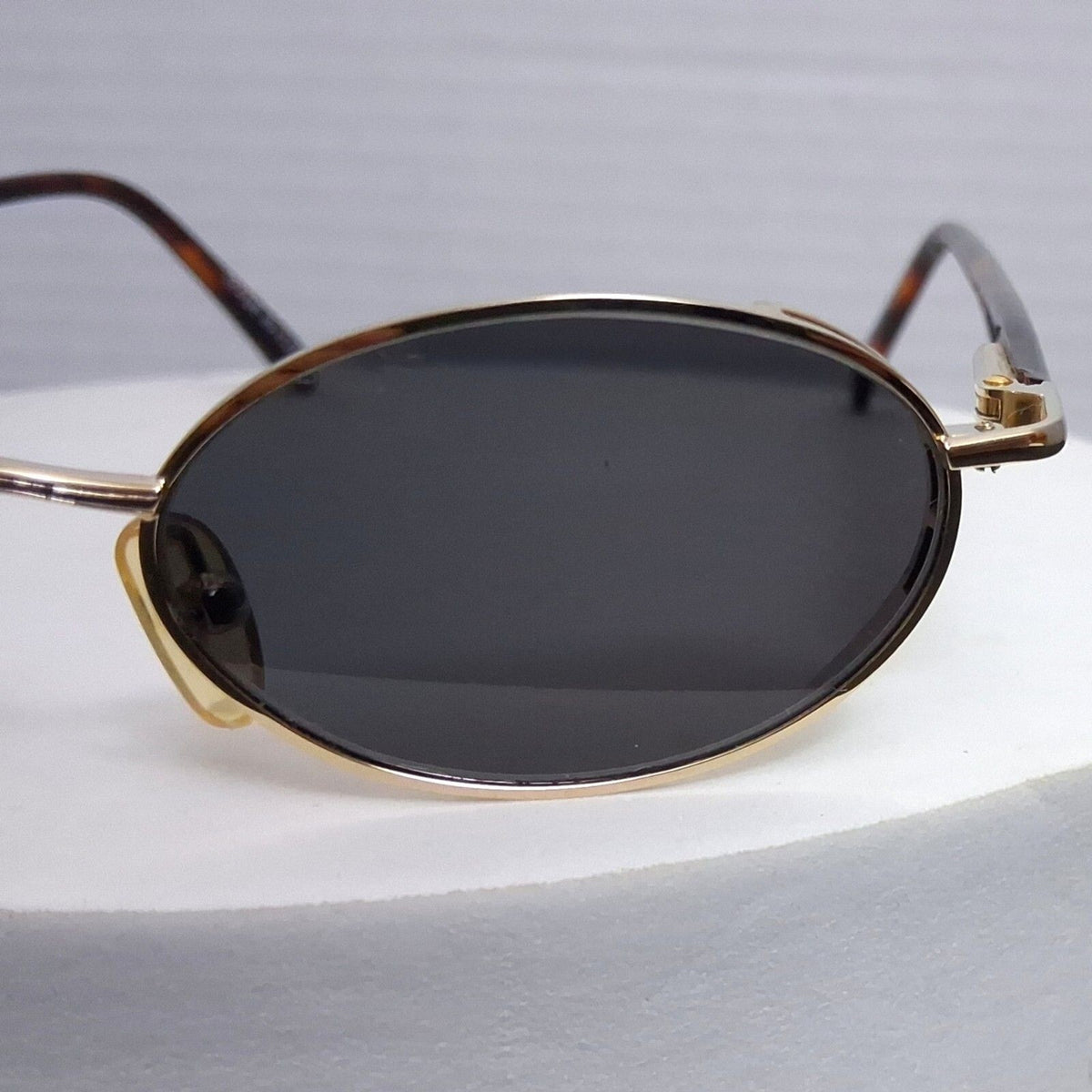 Linea Roma LR 221 Gold Tone Rare Vintage Metal Frame Sunglasses Made in Italy