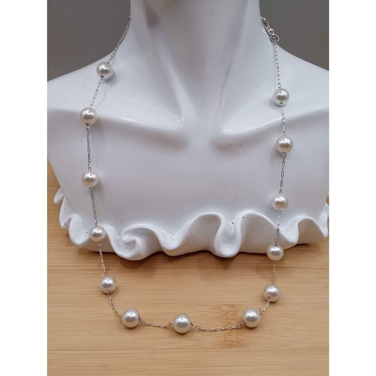 90s Women Rmn Designer Silver Tone White Faux Pearl Necklace