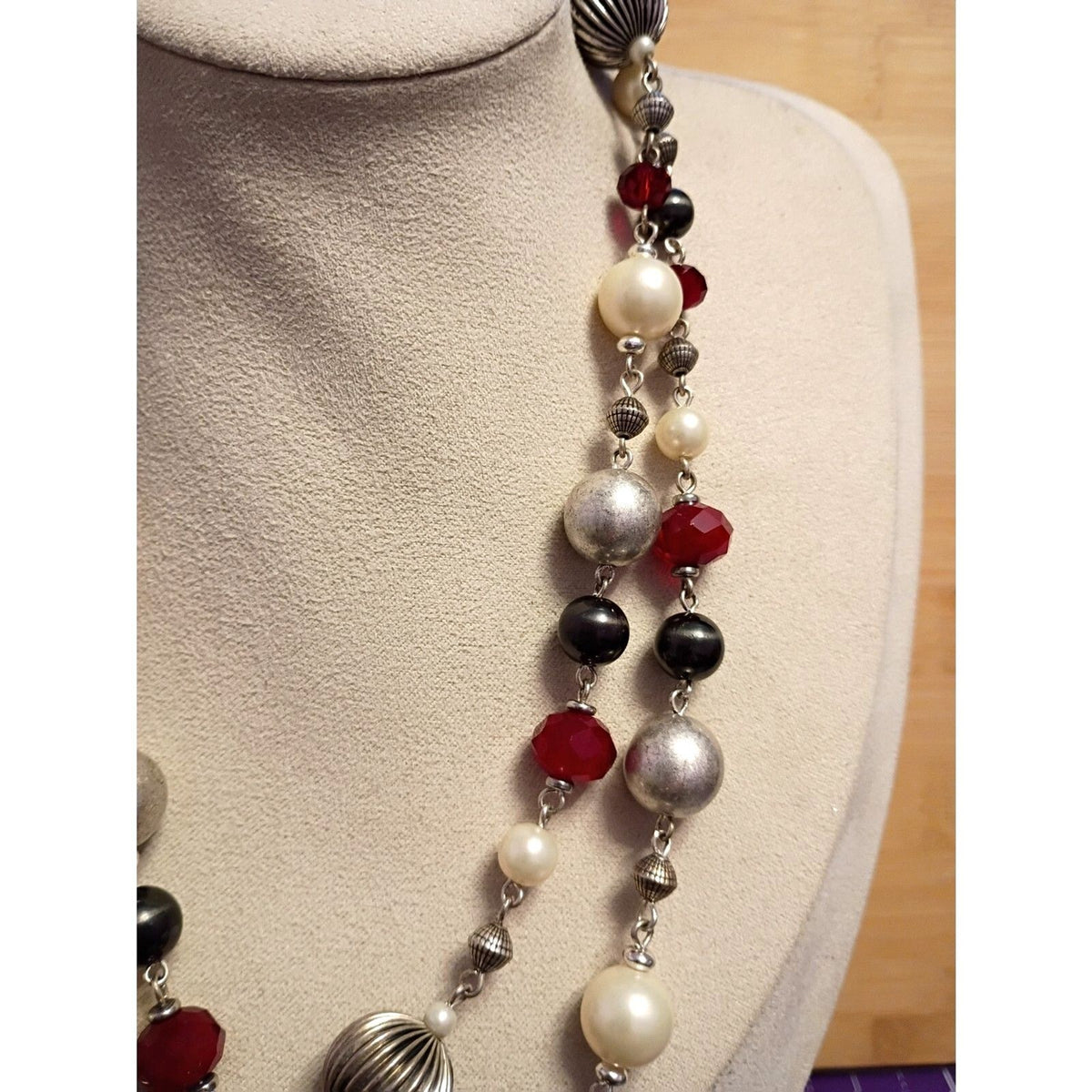 Vintage Premier Designs Red & Black Beaded Long Wrap Necklace 36 Inch