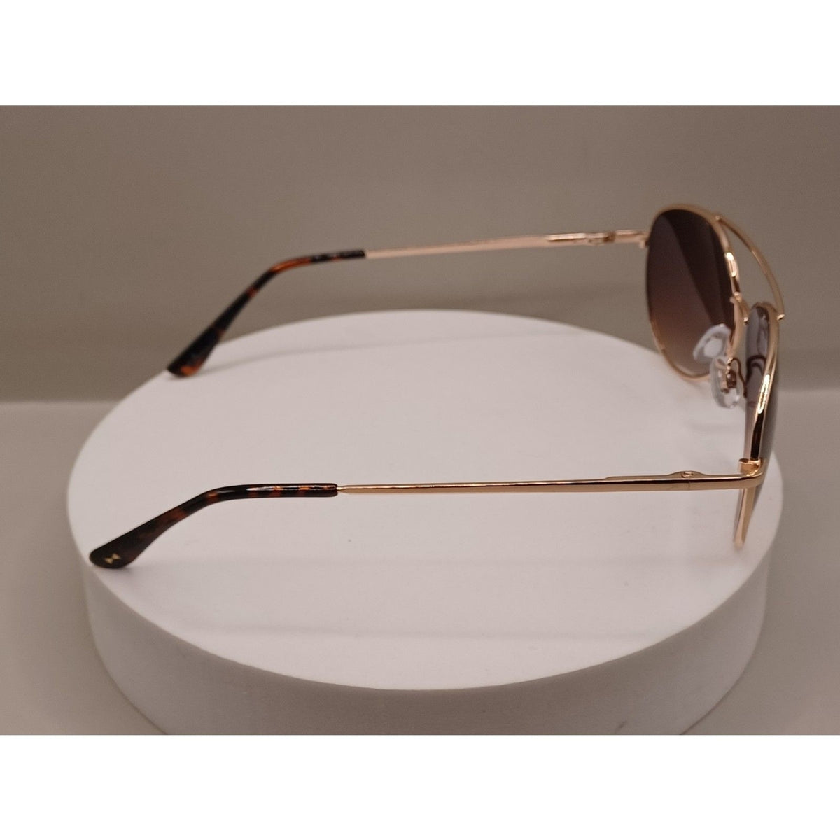 LC Lauren Conrad Aviator Gold Frame WLC71SG00 58-15-143 Sunglasses