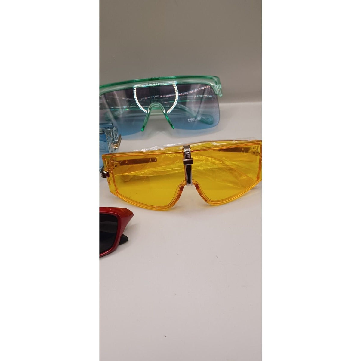 4 Pairs of Fashion Colors Modern Style Futuristic Sunglasses
