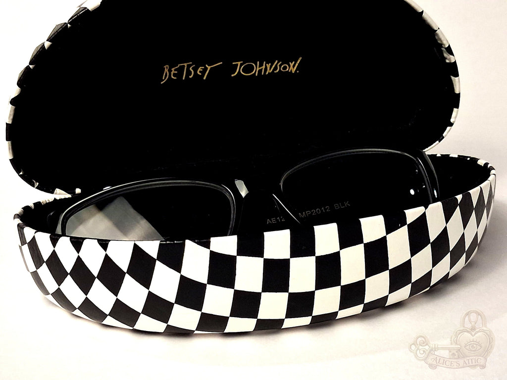 Betsey Johnson BE TRUE Black Full Rim Plastic Reading Glasses +2.50 - Image 6