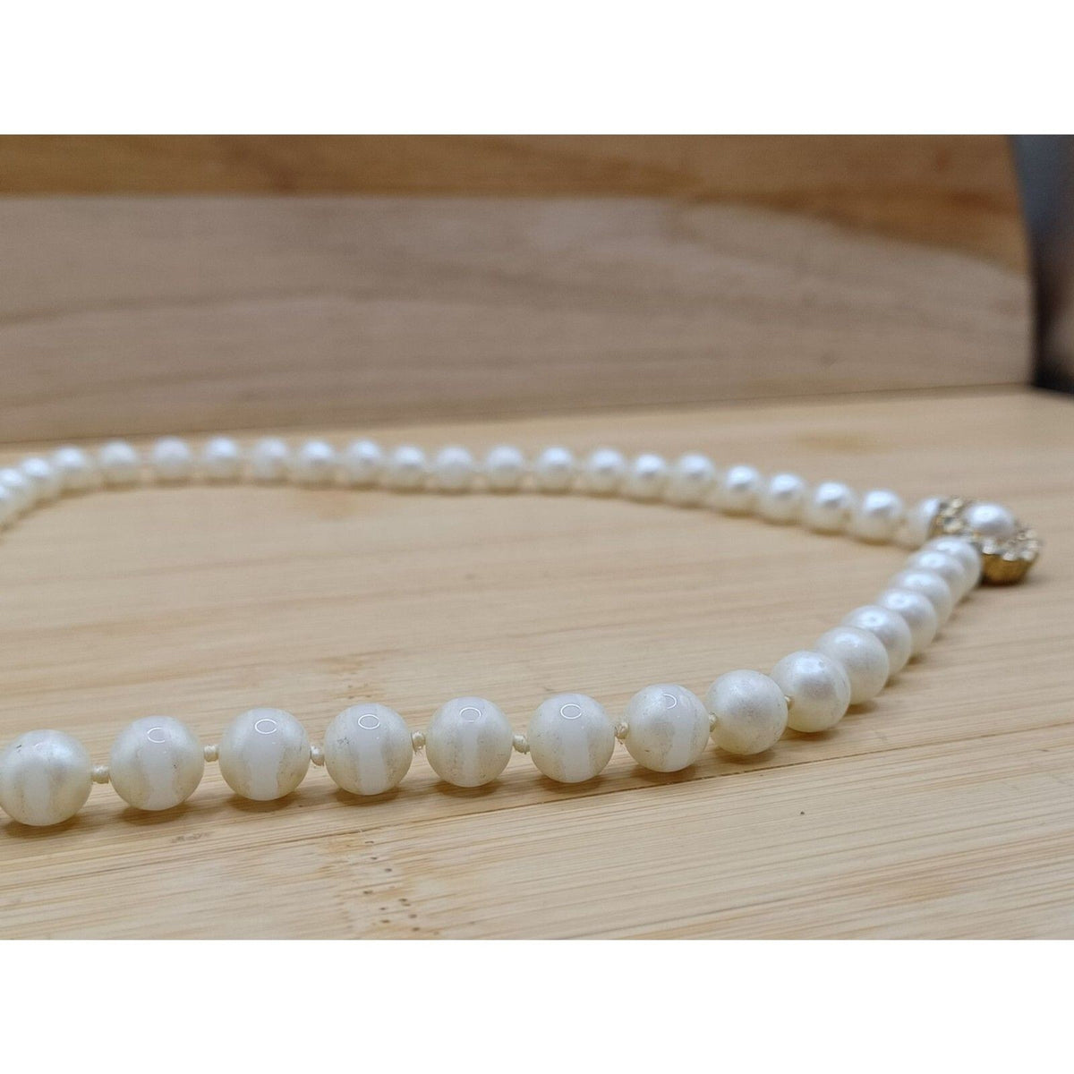 VTG Fancy Glass Faux Pearl Single Strand Rhinestone Studded Box Clasp Necklace