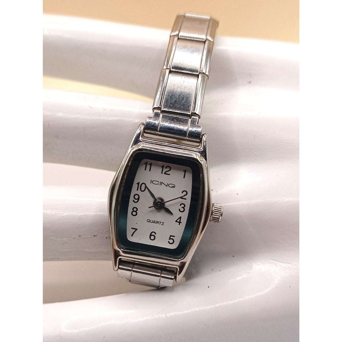 Women's Icing Analog Quartz Silver Tone Bracelet Wrist Watch NEW BATTERY WORKING