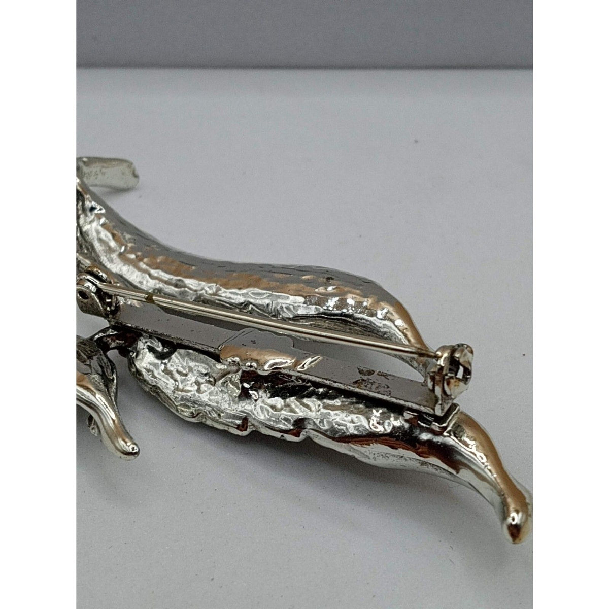 Vintage Nature Pin Brooch Silver Toned Textured Leave Design