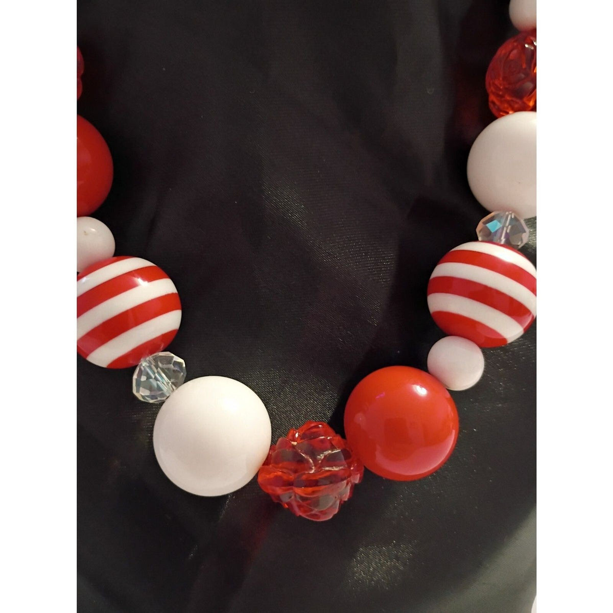 Chunky Bubblegum Necklace with Red, White and Striped beads of Different Sizes