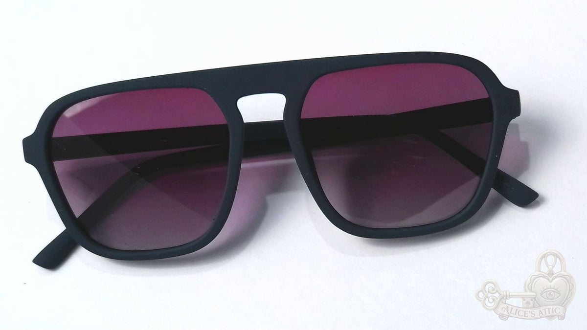 Goodr Retro G Deja Vu Daydream Flat-Top UV400 Sunglasses Navy Blue Pink Fade - Image 14