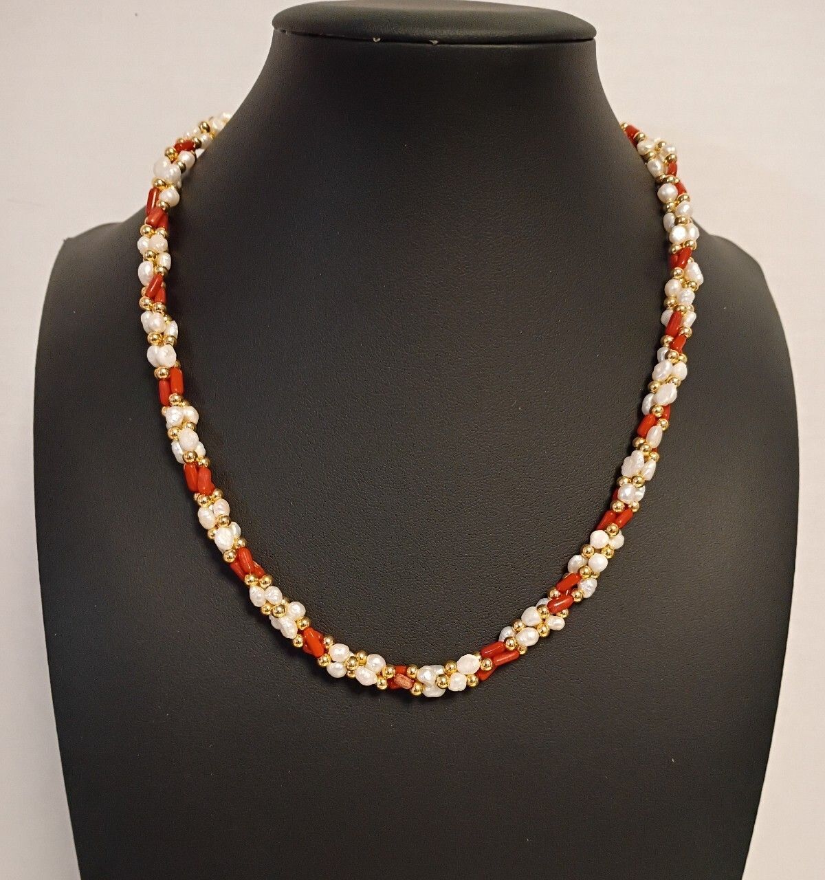Vintage Orange & White Seed Bead Floral Pattern Necklace