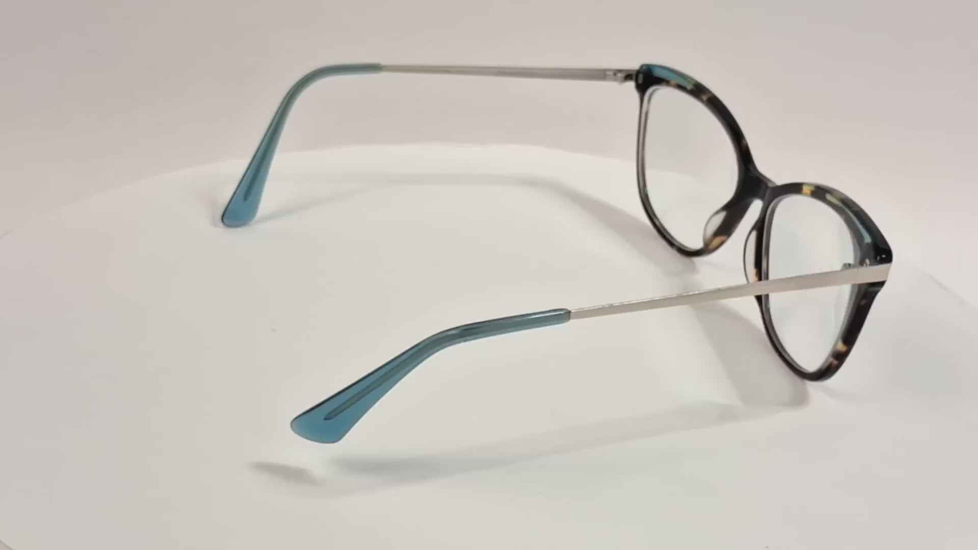 Wittnauer Felix Tortoiseshell Eyeglasses Blue Temple Tips 53-17-135 Frames - Video 1