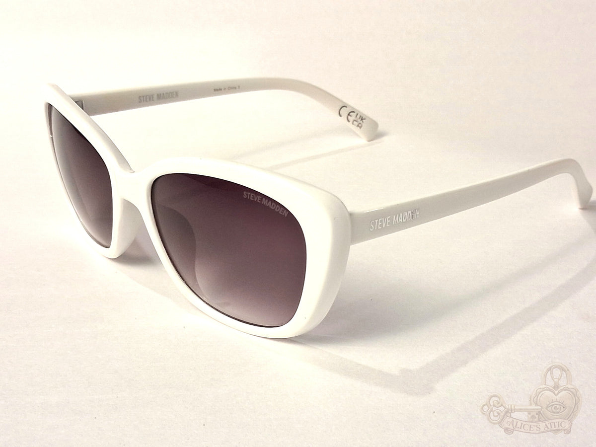 Steve Madden Outlook X17035 White Oversized Cat Eye Sunglasses Gradient Lenses - Image 2